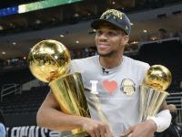 开云官网-火箭主帅带领球队赢得胜利，球队晋级