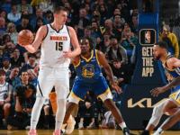 开云体育登录-雄鹿大胜老鹰，连胜场次达到十场