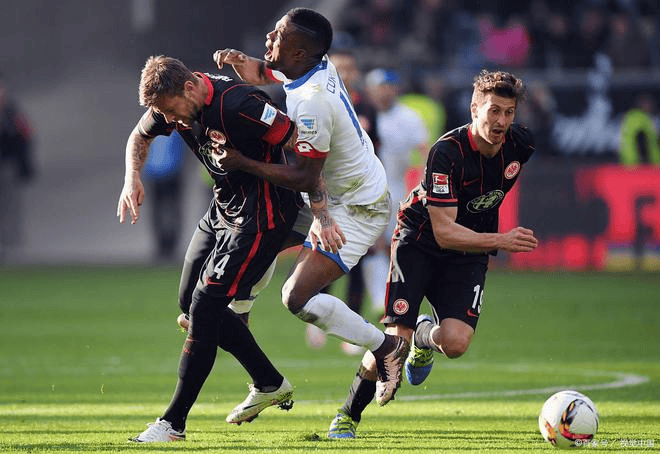 包含德国劲旅全胜晋级,欧冠赛场再现强队风采的词条 包含德国劲旅全胜晋级,欧冠赛场再现强队风采的词条