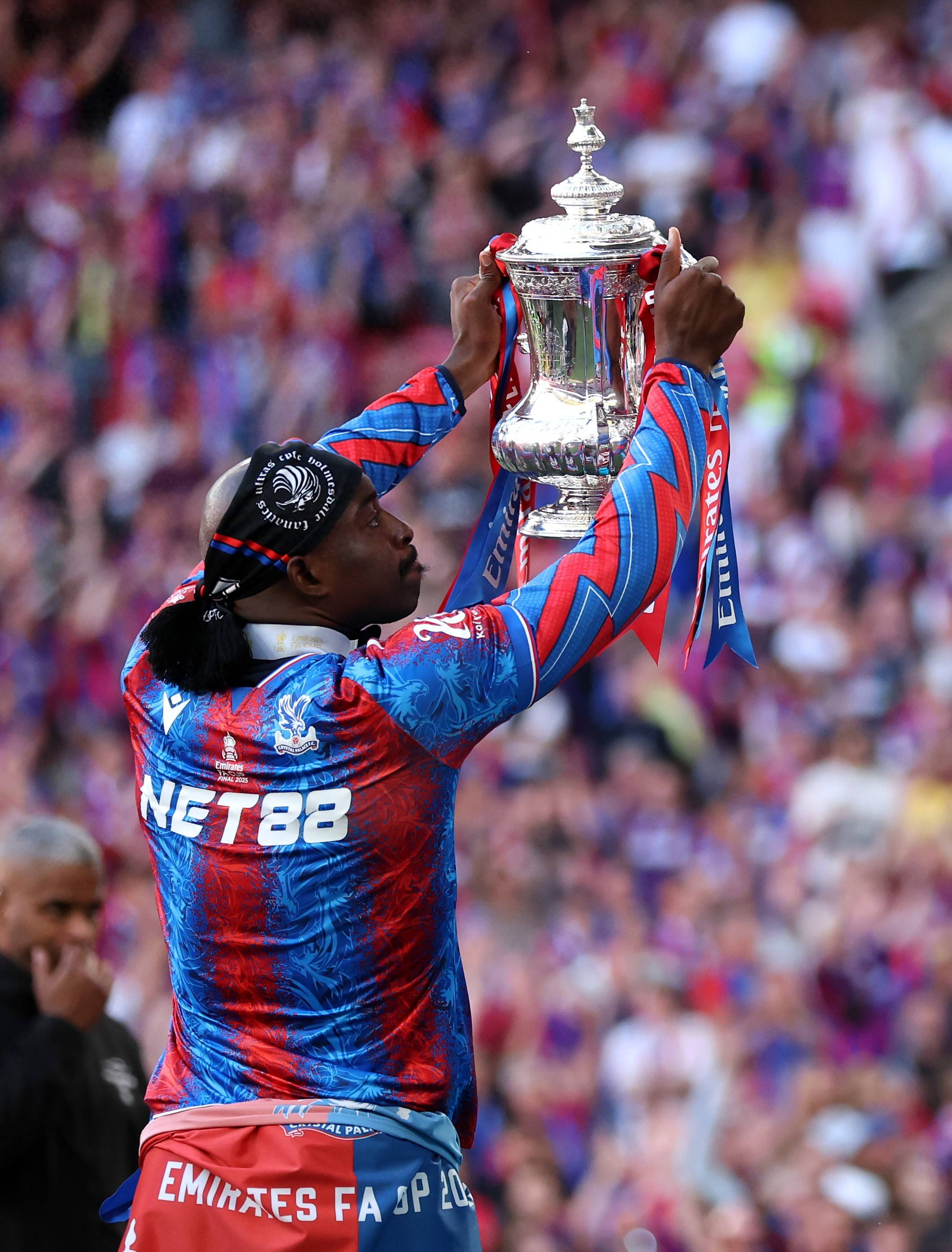 关于水晶宫击败卡迪夫城,取得胜利的信息 关于水晶宫击败卡迪夫城,取得胜利的信息