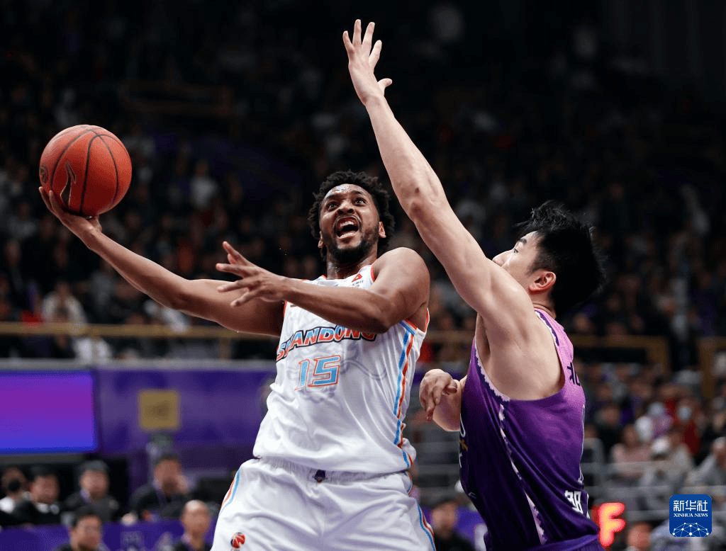 江苏男篮客场击败辽宁,实现反超 江苏男篮客场击败辽宁,实现反超