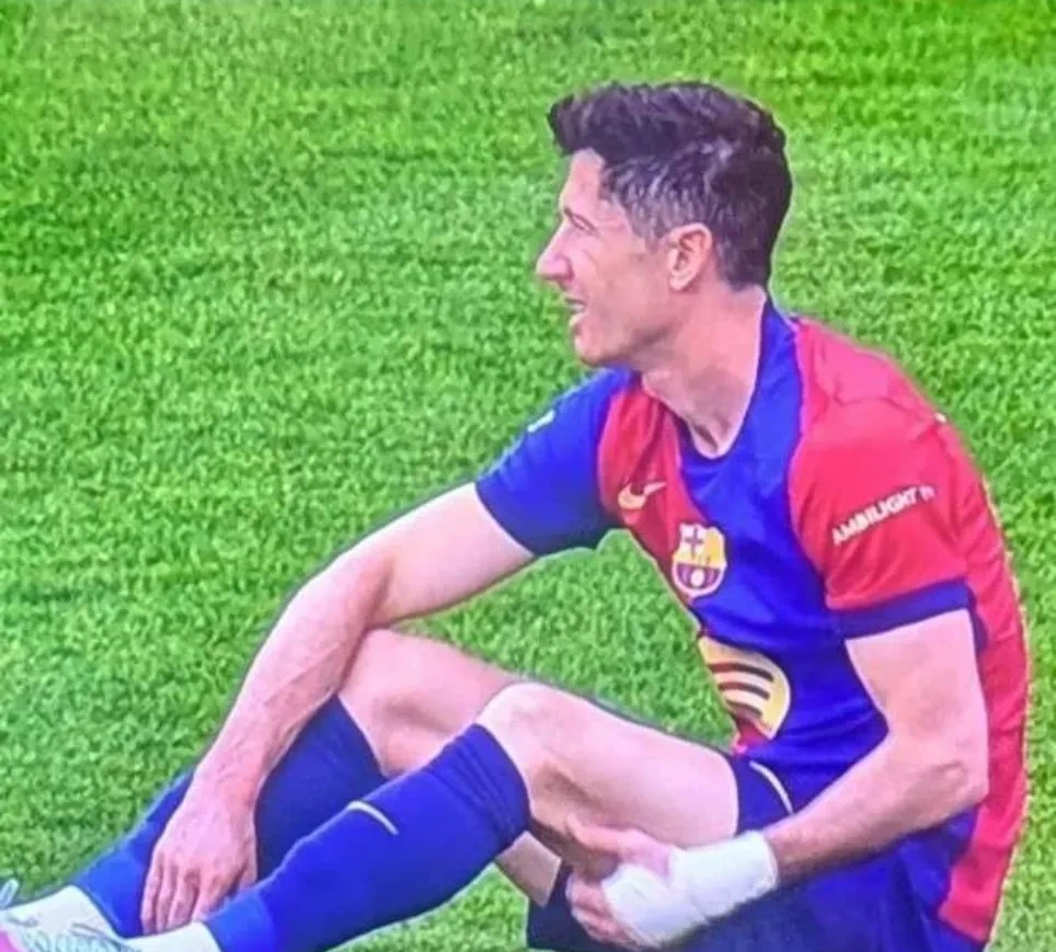 巴萨后防线不稳,连丢漏洞频现 巴萨后防线不稳,连丢漏洞频现