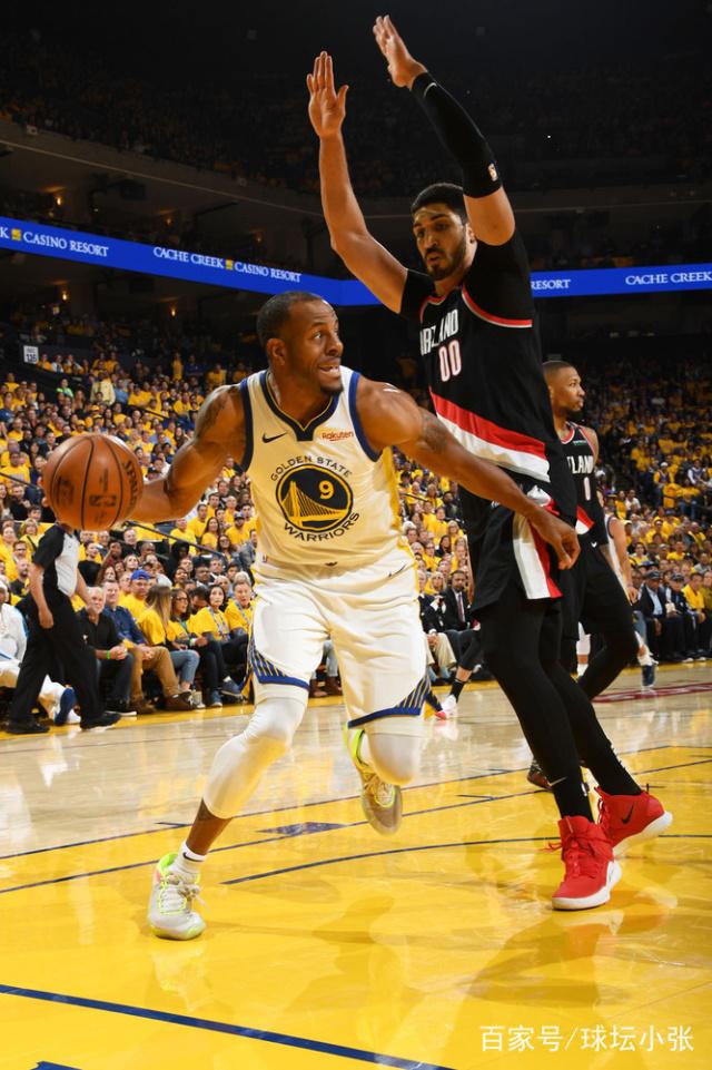 勇士擒熊开门红,领先西部比赛突显实力 勇士擒熊开门红,领先西部比赛突显实力