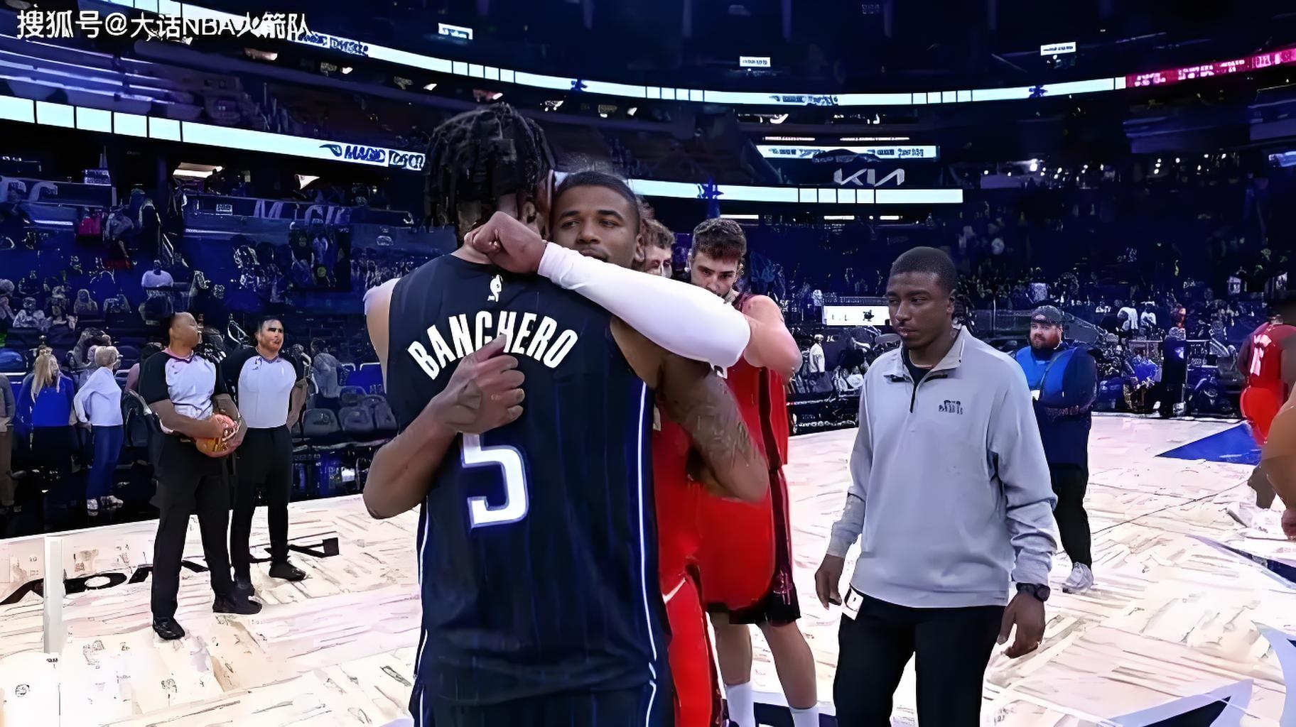 火箭客场力克老鹰,送对手三连败 火箭客场力克老鹰,送对手三连败