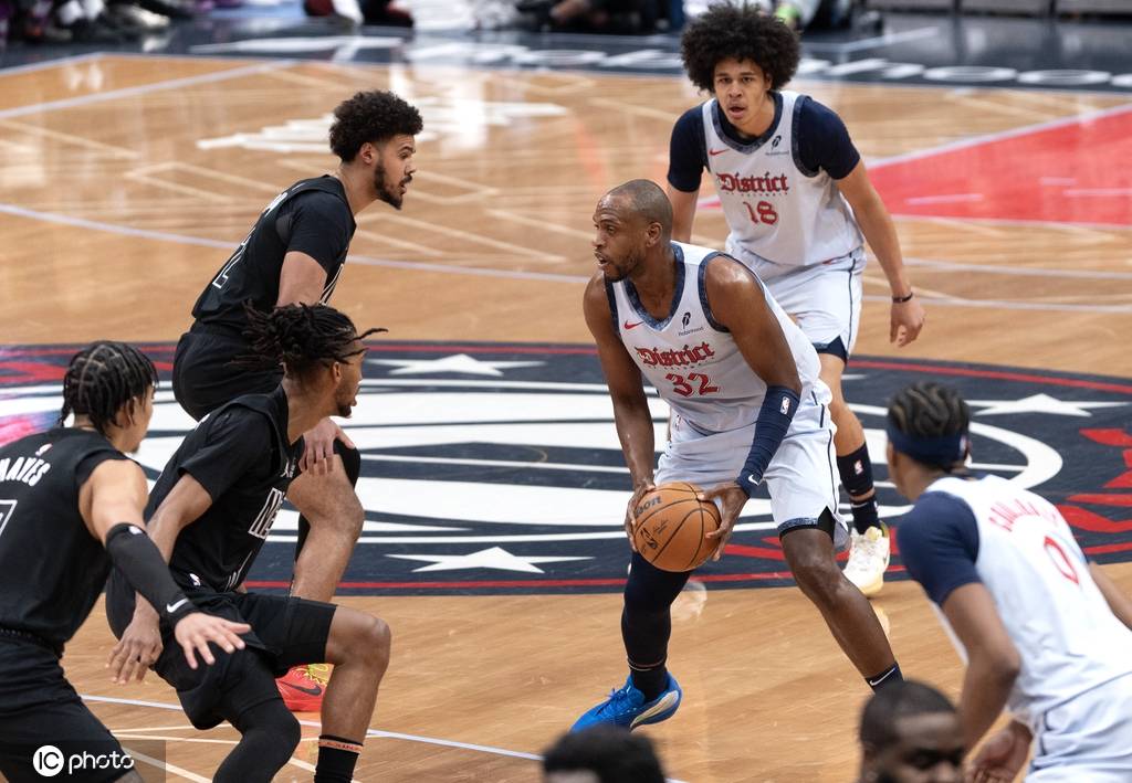 爵士客场击败篮网,迎来幸运连胜 爵士客场击败篮网,迎来幸运连胜