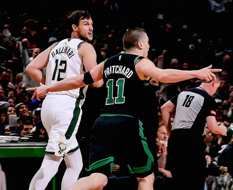 关于雄鹿力压太阳,豪取三连胜的信息 关于雄鹿力压太阳,豪取三连胜的信息